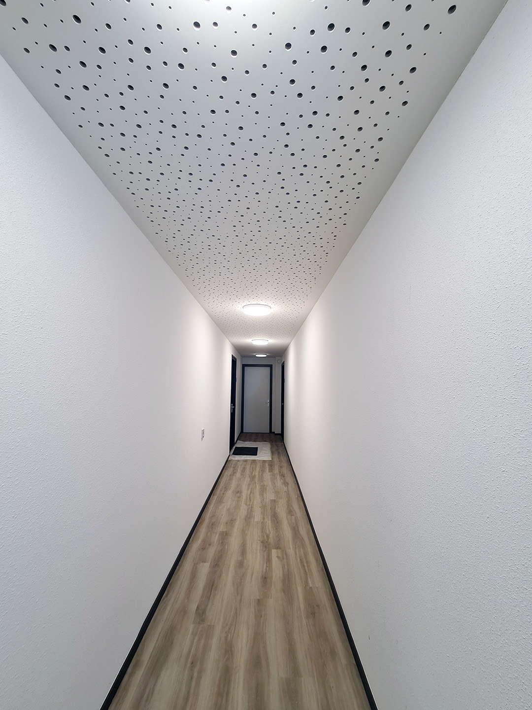 Gang/ Hal afbouw nieuwbouw appartement in Huizen